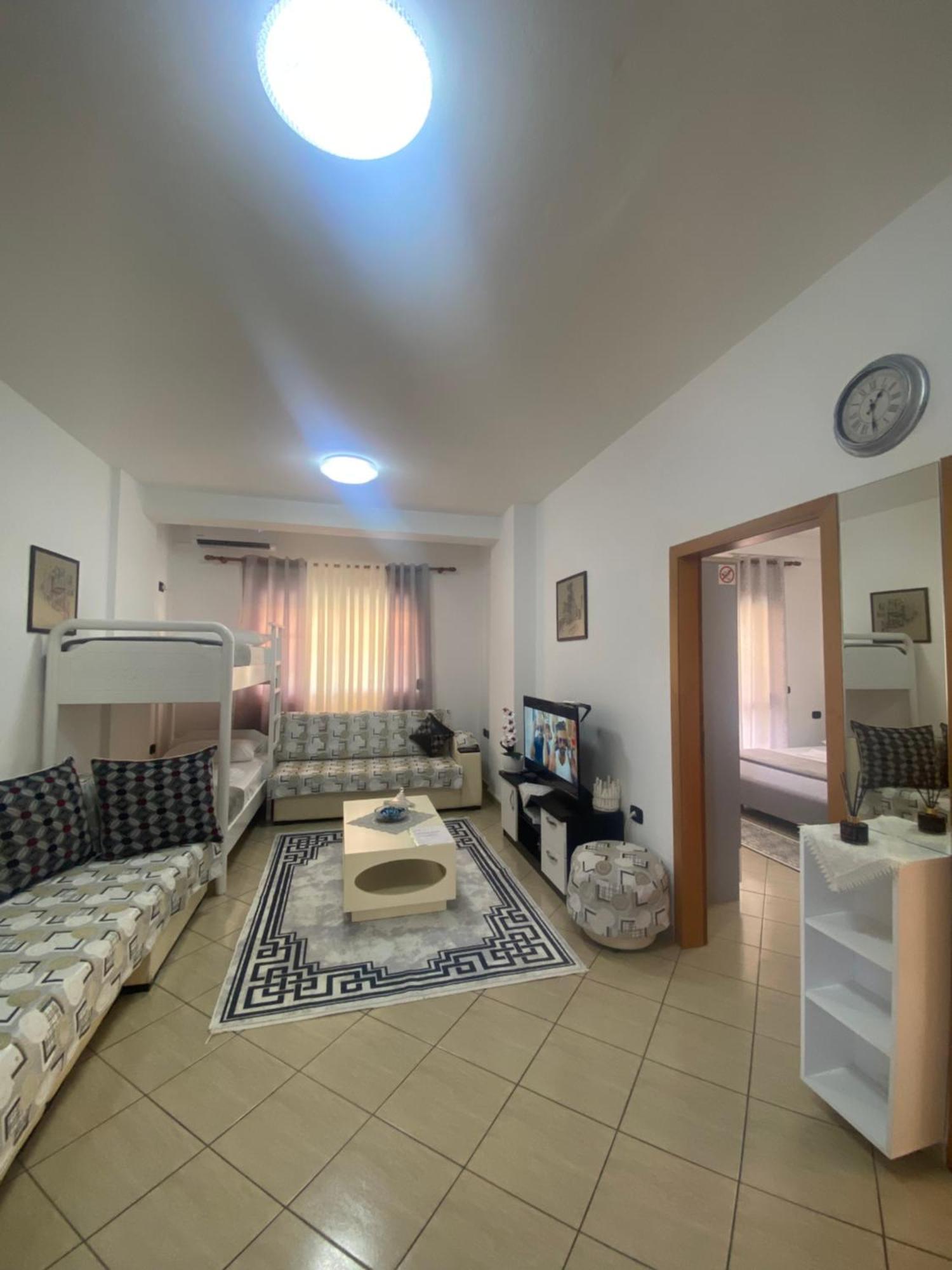 Rikardo Apartament Vlorë Exterior foto